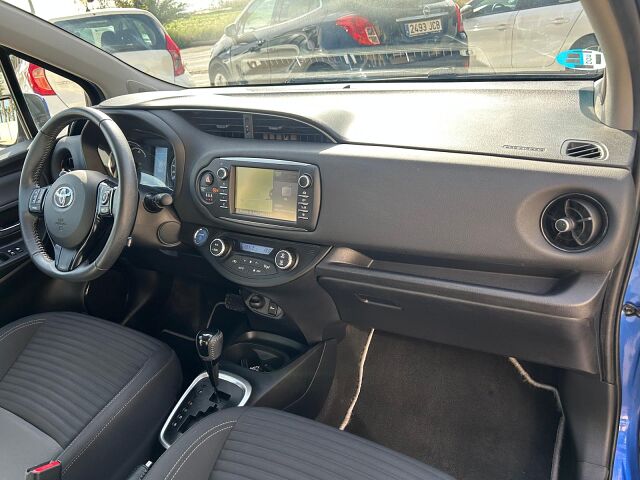 TOYOTA YARIS ADVANCE 1.5 HYBRID AUTO SPANISH LHD IN SPAIN 35000 MILES 2017
